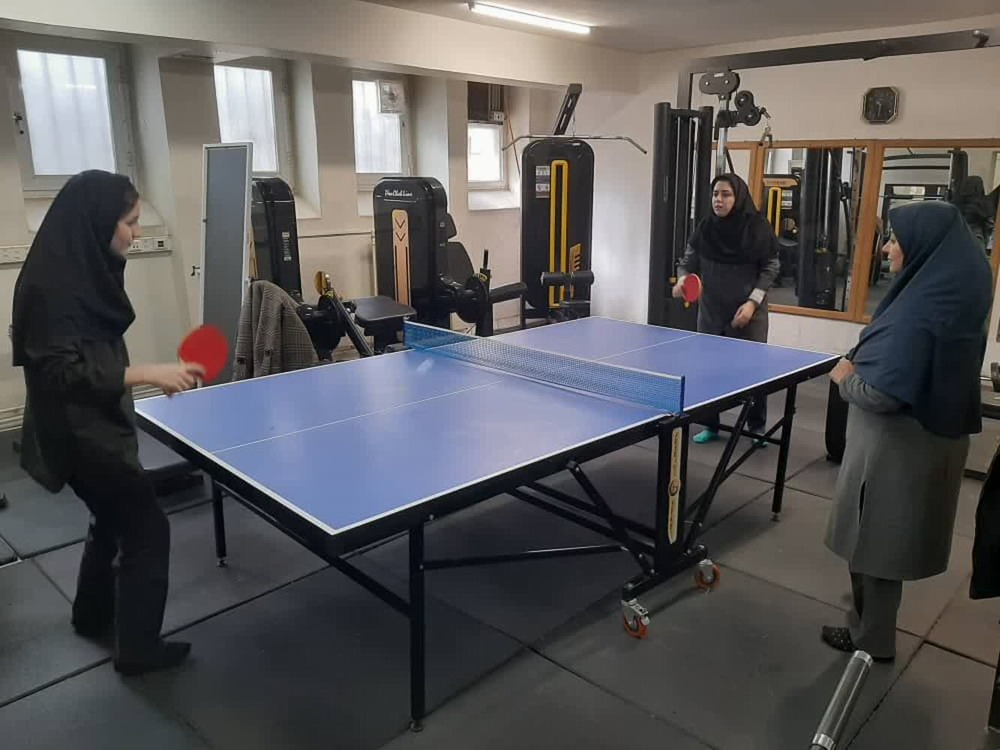 برگزاری مسابقات ورزشی در دانشکده توانبخشی به مناسبت دهه فجر 