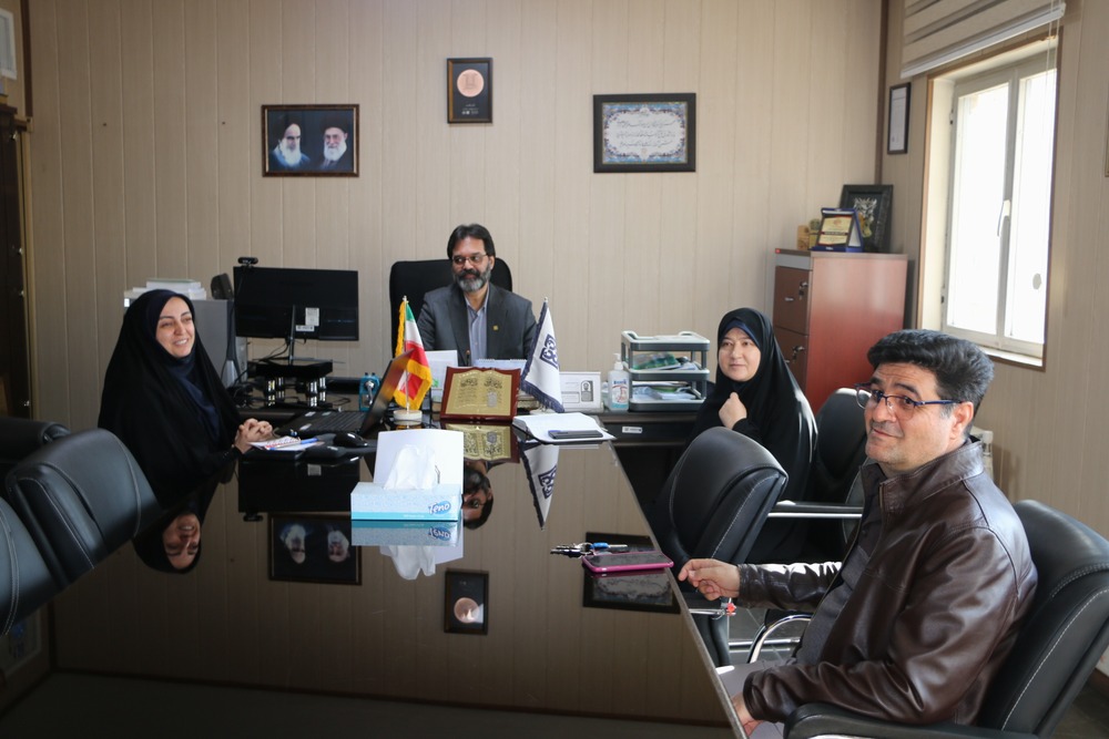 تأکید بر بازنگری فرم‌های ارزشیابی و تدوین دستورالعمل بومی آموزش بالینی 