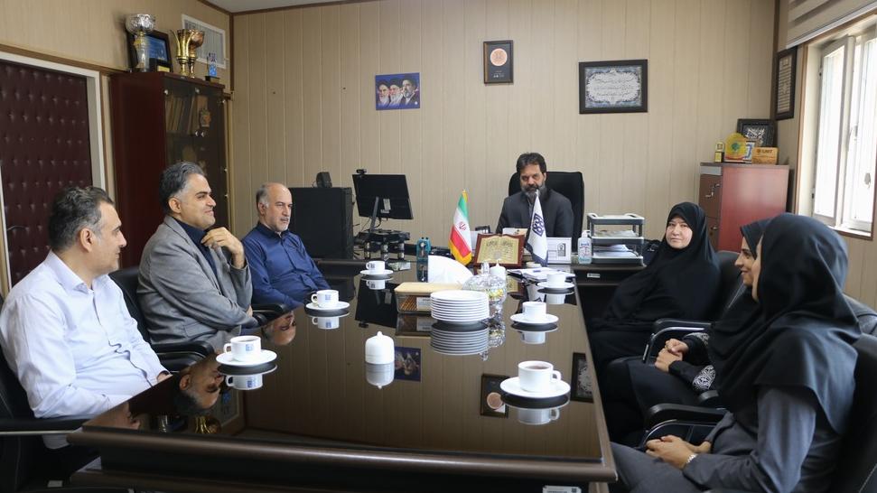 بررسی عملکرد و ترسیم چشم‌انداز توسعه گروه بینایی‌سنجی در دانشکده توانبخشی